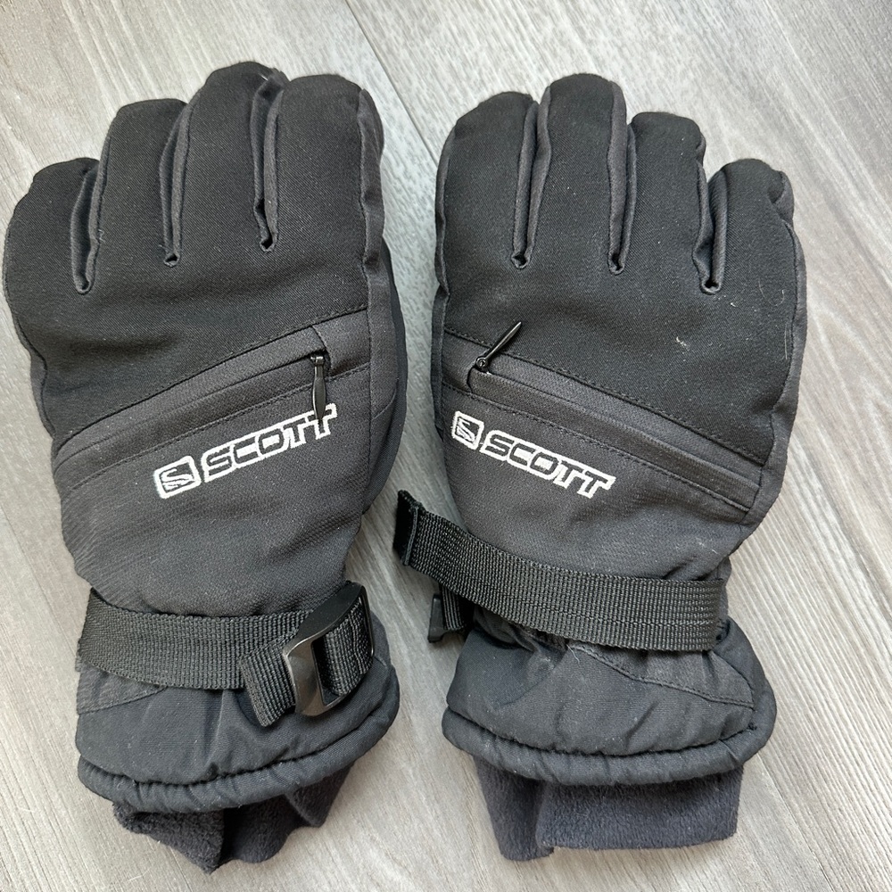 Snow gloves